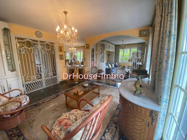 Maison à vendre 10 pièces de 250 m²