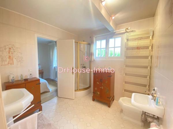 Maison à vendre 10 pièces de 250 m²