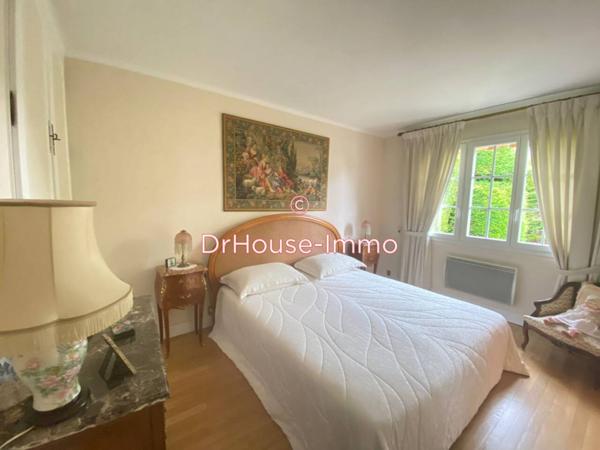 Maison à vendre 10 pièces de 250 m²