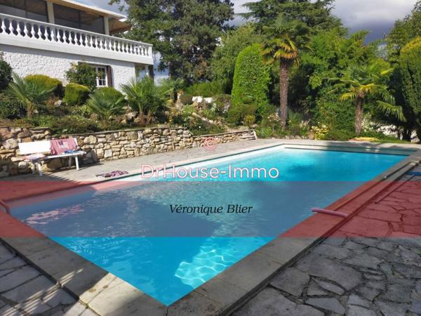 Maison à vendre 10 pièces de 250 m²