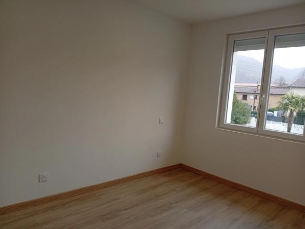 Maison à vendre 5 pièces FOIX (09)