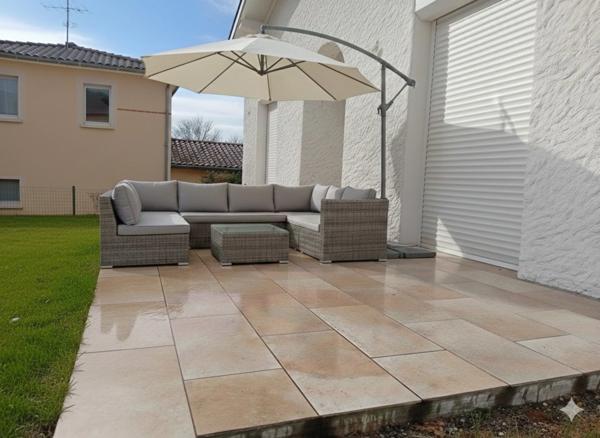 Maison à vendre 5 pièces FOIX (09)