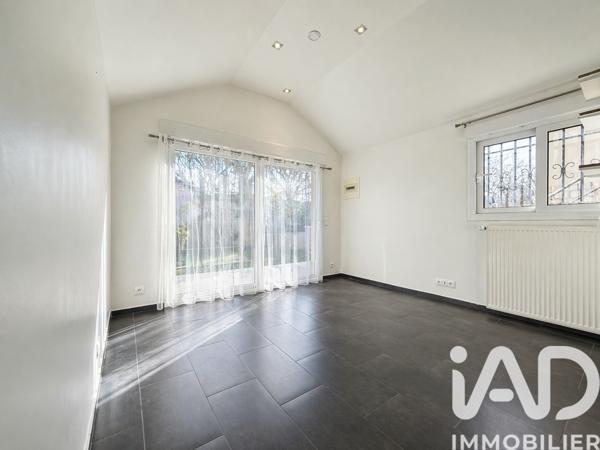 Maison à vendre 10 pièces 157,43 m² Choisy-le-Roi