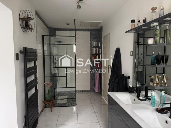 Grange toute rénovée - Atelier  & dépendances