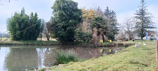 Immobilier Séglien (56160) – Hangar 325m2 – 29 990 €