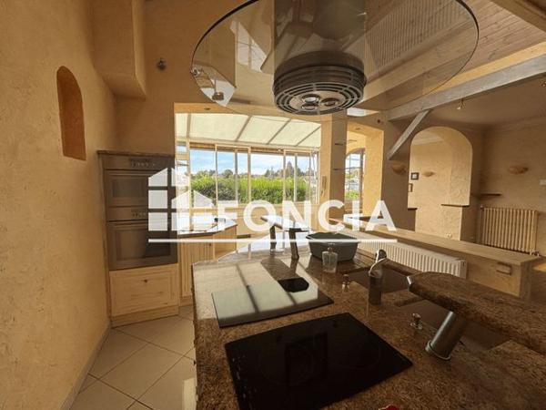 À vendre Maison 4 pièces 355 m² - Sainte-maure-de-touraine 37800