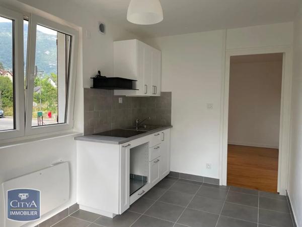 Appartement à louer 2 pièces 33.09m² Novalaise (73470)