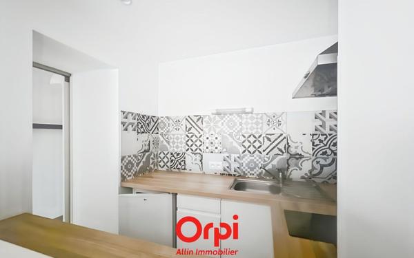 Appartement à vendre    2 pièces • 28,05 m2 Montluçon