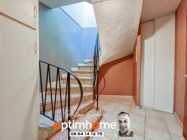 Maison de village avec grand garage Nîmes Saint Césaire