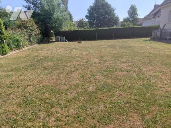 Maison familiale 6 pièces à vendre à Pontivy (56300) - 148 m² - Terrain de 1 008 m²

À vendre...
