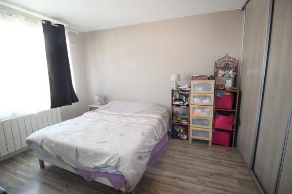 Varennes-Jarcy (91480) Maison familiale au calme, sans vis-à-vis, avec beau potentiel – Varennes-Jarcy