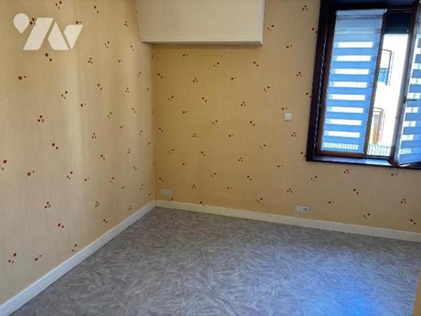 A VENDRE MAISON REMIREMONT VOSGES 88200 
MAISON individuelle début XXème, non mitoyenne, compr...