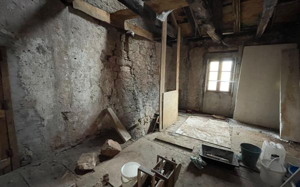 Maison à vendre    1 pièce •  Valady