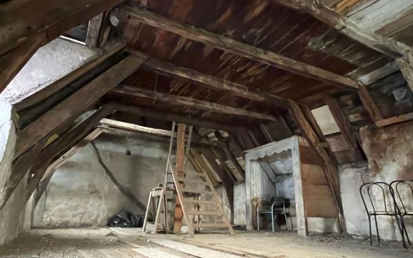 Maison à vendre    1 pièce •  Valady