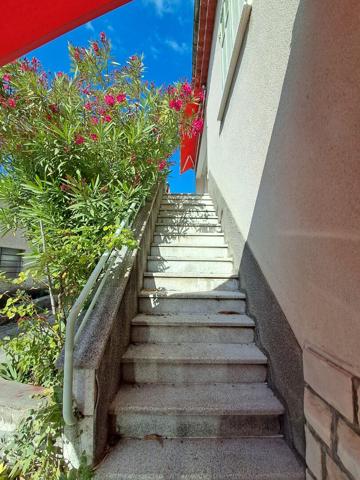 Appartement dessus de maison Manosque 4 pièce(s) 98 m2