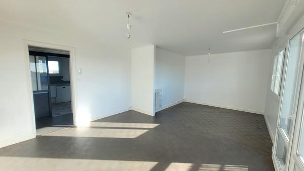 Appt T3 76 m² - VANNES - PROCHE GARE - GARAGE - CAVE