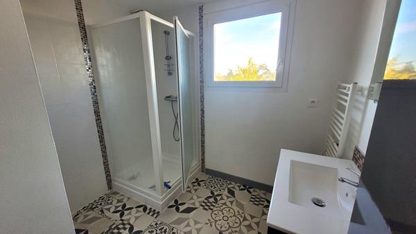 Appt T3 76 m² - VANNES - PROCHE GARE - GARAGE - CAVE