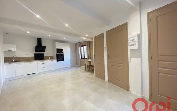 Maison à vendre    3 pièces • 79,60 m2 Saint-Féliu-d'Avall