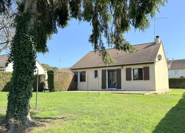 Dpt SARTHE (72), à vendre BONNÉTABLE - PAVILLON SUR SOUS-SOL P4 de 84 M² - Terrain de 703M²