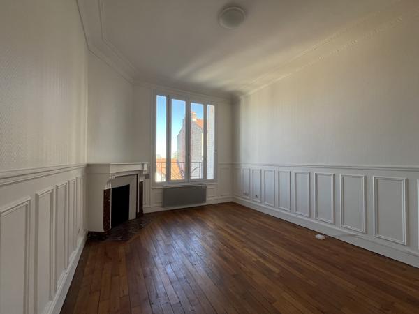 Clamart (92140) Appartement 2 pièces quartier Gare - 3ème étage traversant