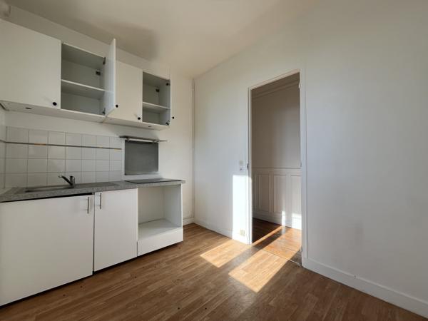 Clamart (92140) Appartement 2 pièces quartier Gare - 3ème étage traversant