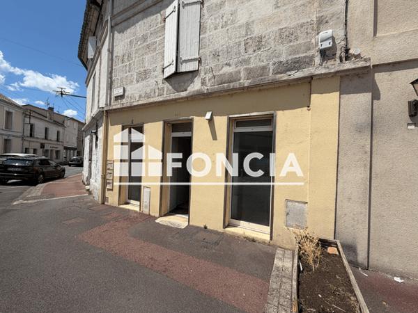 Location Local commercial 4 pièces 72 m² - Ruelle Sur Touvre 16600