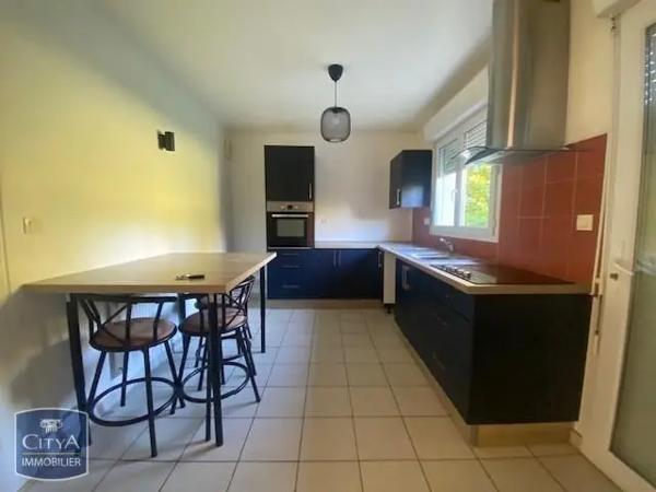 Maison à louer 4 pièces 85.02m² Arras (62000)