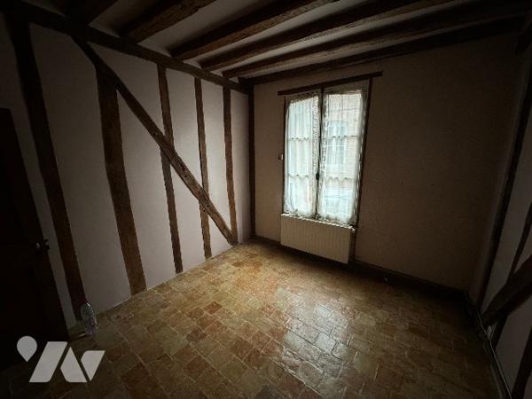 Une maison à usage d'habitation à rénover située au SAP EN AUGE rue du Commerce (142m²)