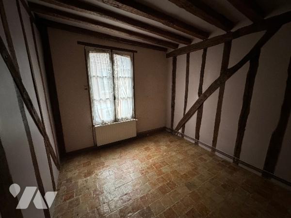 Une maison à usage d'habitation à rénover située au SAP EN AUGE rue du Commerce (142m²)