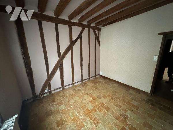 Une maison à usage d'habitation à rénover située au SAP EN AUGE rue du Commerce (142m²)