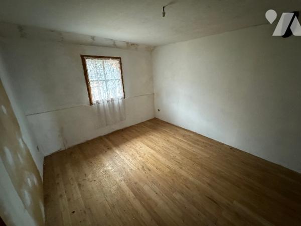 Une maison à usage d'habitation à rénover située au SAP EN AUGE rue du Commerce (142m²)