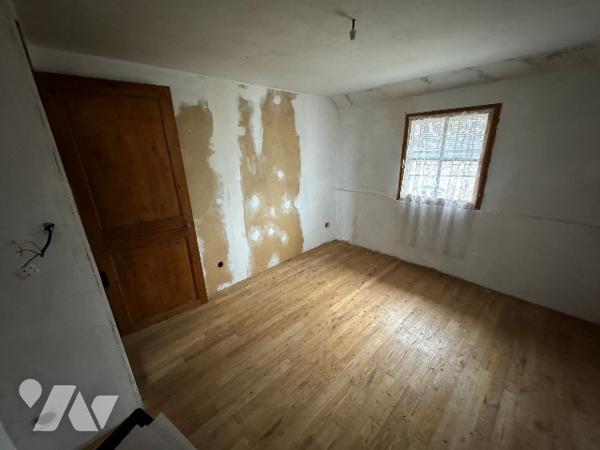 Une maison à usage d'habitation à rénover située au SAP EN AUGE rue du Commerce (142m²)