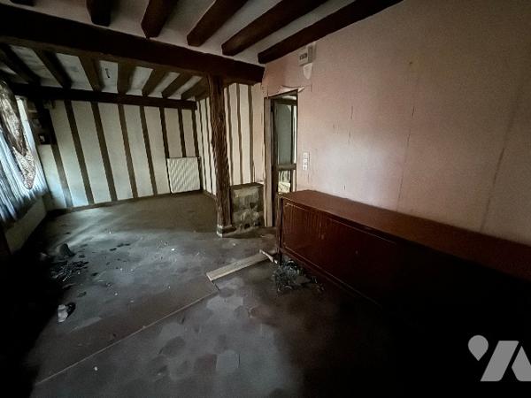 Une maison à usage d'habitation à rénover située au SAP EN AUGE rue du Commerce (142m²)