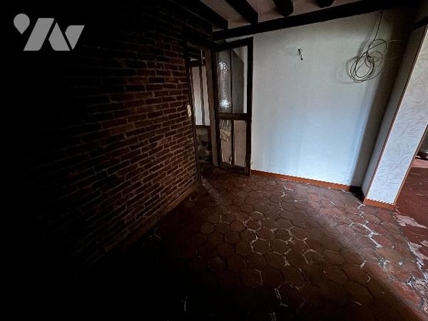 Une maison à usage d'habitation à rénover située au SAP EN AUGE rue du Commerce (142m²)