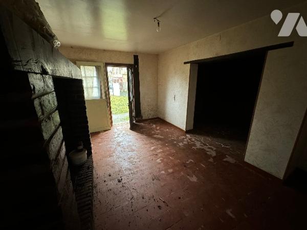 Une maison à usage d'habitation à rénover située au SAP EN AUGE rue du Commerce (142m²)