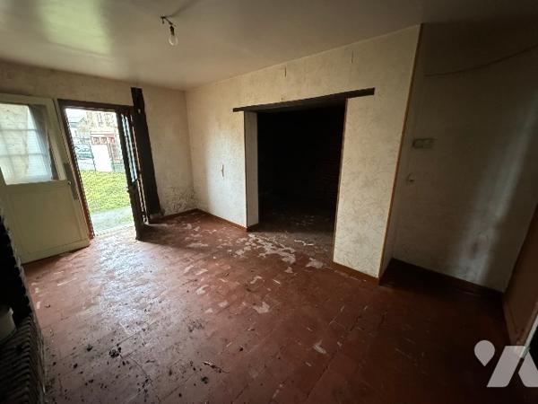 Une maison à usage d'habitation à rénover située au SAP EN AUGE rue du Commerce (142m²)