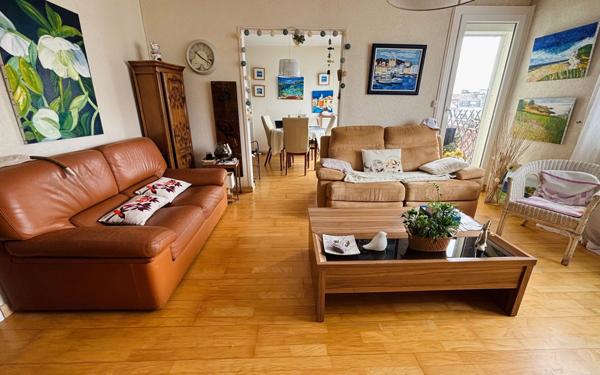 Appartement à vendre    4 pièces • 95 m2 Saint-Quentin