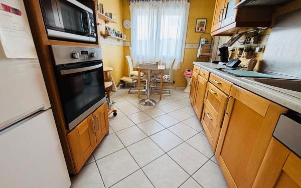 Appartement à vendre    4 pièces • 95 m2 Saint-Quentin