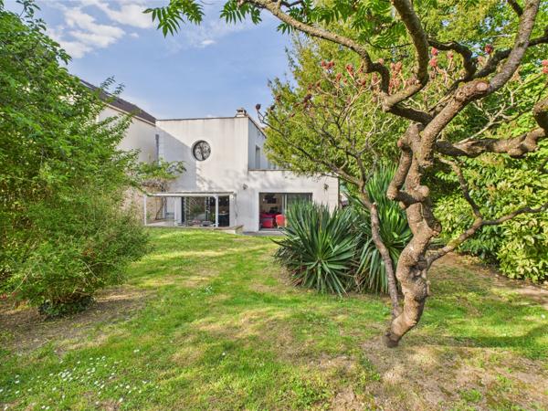 Grigny (91350) À Vendre – Maison de charme de 203 m² à Grigny Village