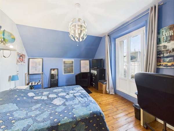 Grigny (91350) À Vendre – Maison de charme de 203 m² à Grigny Village