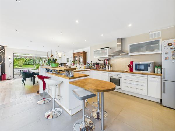 Grigny (91350) À Vendre – Maison de charme de 203 m² à Grigny Village