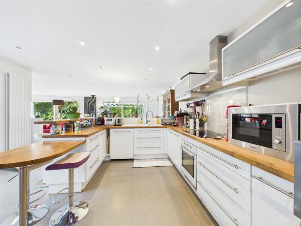 Grigny (91350) À Vendre – Maison de charme de 203 m² à Grigny Village