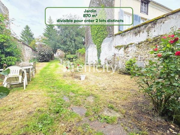 Maison
         11 pièces
        - 210 m² 359 000 € *