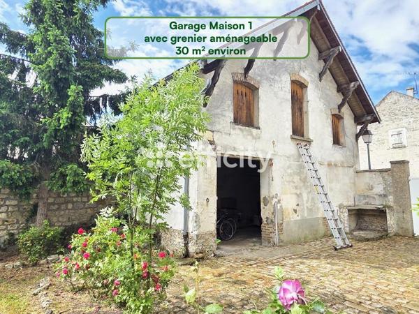 Maison
         11 pièces
        - 210 m² 359 000 € *