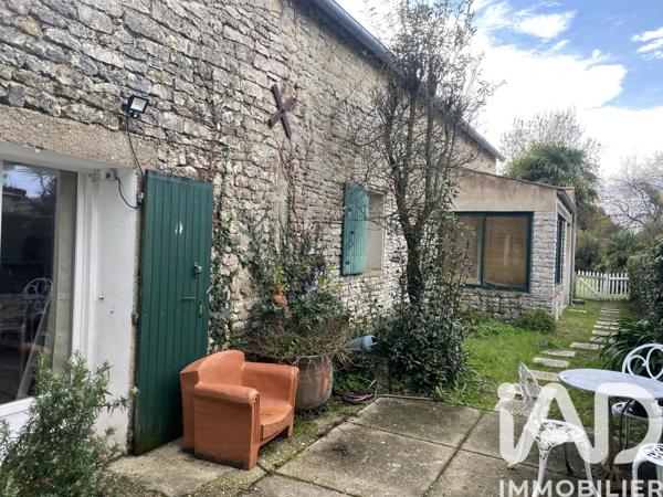 Maison à vendre 10 pièces 245 m² Le Château-d'Oléron