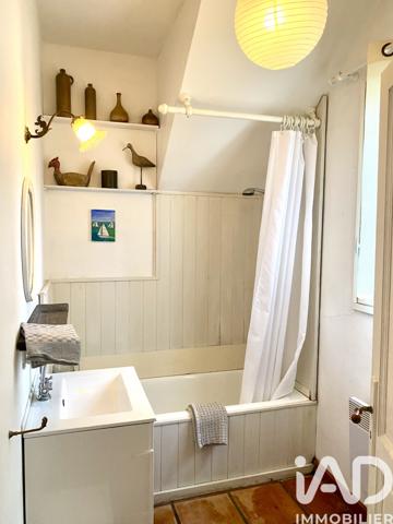 Maison à vendre 10 pièces 245 m² Le Château-d'Oléron