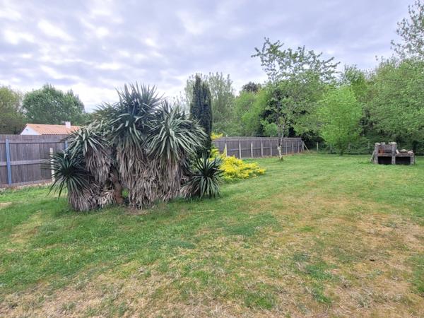 Maison à vendre 5 pièces sur terrain de 2136 m2