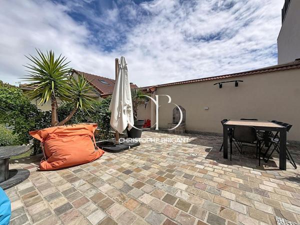 Maison d'exception, rénovée, sans vis-à-vis  de 6 pièces 128 m2