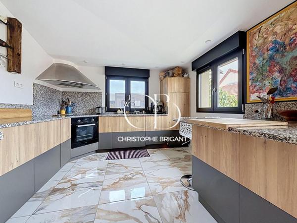 Maison d'exception, rénovée, sans vis-à-vis  de 6 pièces 128 m2