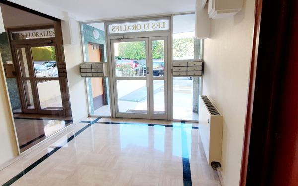 Appartement à vendre    2 pièces • 52,46 m2 Nice